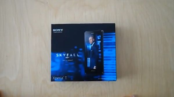Fotografía - Sony Xperia T vídeo unboxing, contenido exclusivo de James Bond filtró
