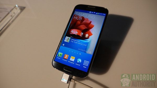 Samsung Galaxy S4 4 aa 600