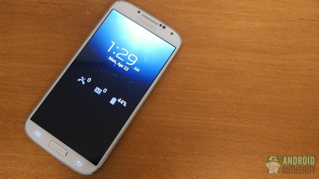 Samsung Galaxy S4 vs HTC uno s4 vista rápida aa