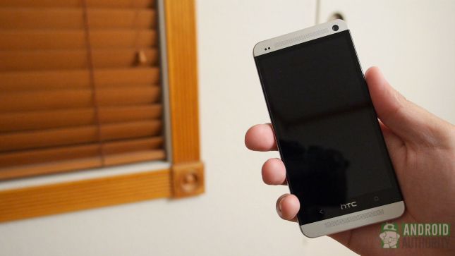 Samsung Galaxy S4 vs HTC uno aa uno de cada mano