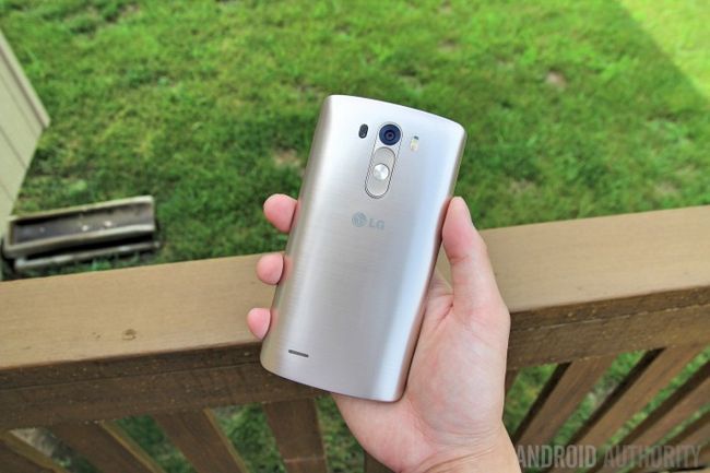 LG G3 Vs HTC uno M8-83