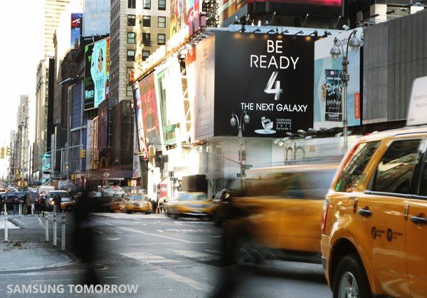 Times Square Samsung Galaxy S4 lanzamiento cartelera (4)