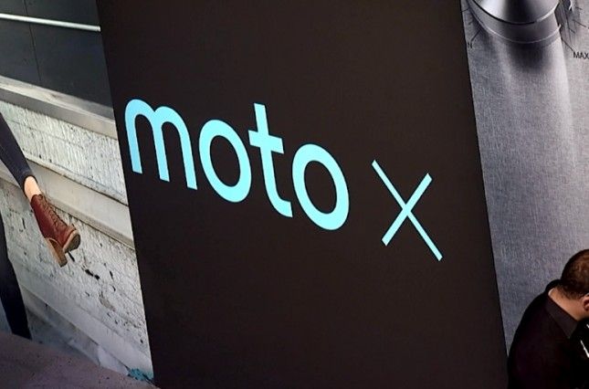 Moto X logo Broll