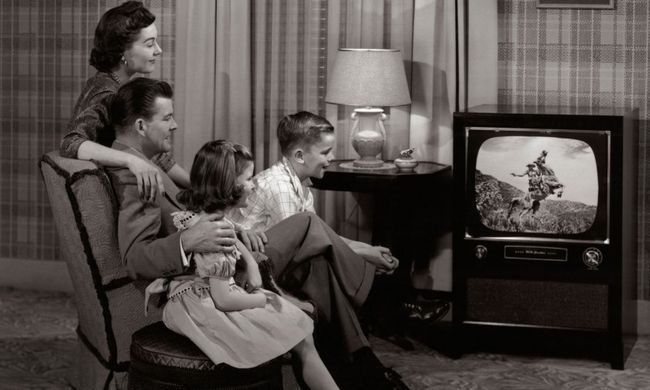 Viendo la televisión 1960 Familia's