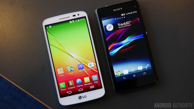 LG G2 Mini vs Sony Xperia Z1 compacto aa 1