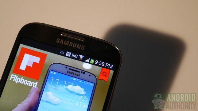 Samsung Galaxy S4 cerca 645px