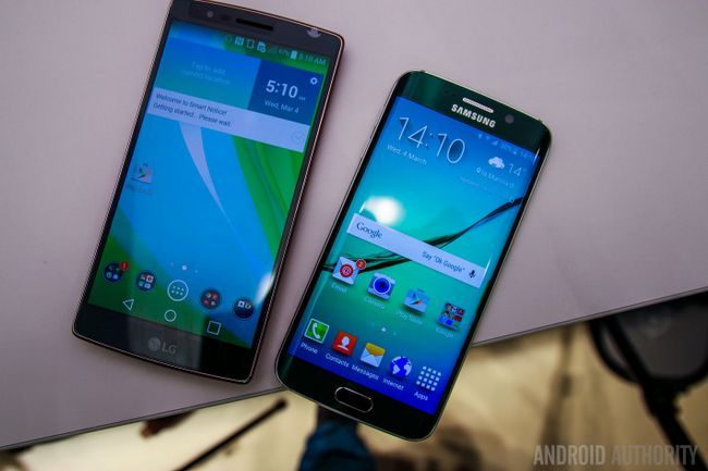 Samsung Galaxy S6 Edge VS LG GFlex 2-4