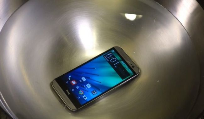 Todos los nuevos HTC One (M8) Prueba de Agua - Agua Resistant_ - YouTube 57 001 272