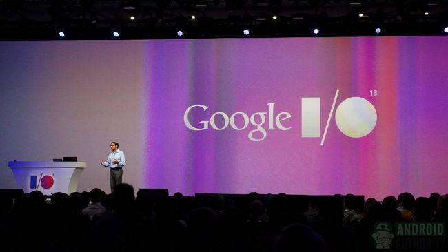 Google-IO-2013 Keynote 8 Vic Gundotra io logo 1.600 aa